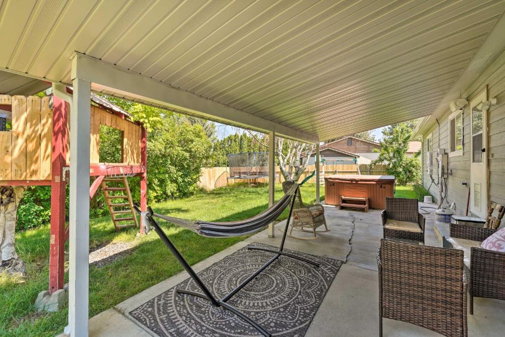 Lovely Twin Falls Home with Private Hot Tub!